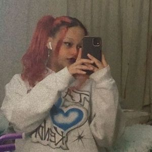 Meet your Posher, Kendra